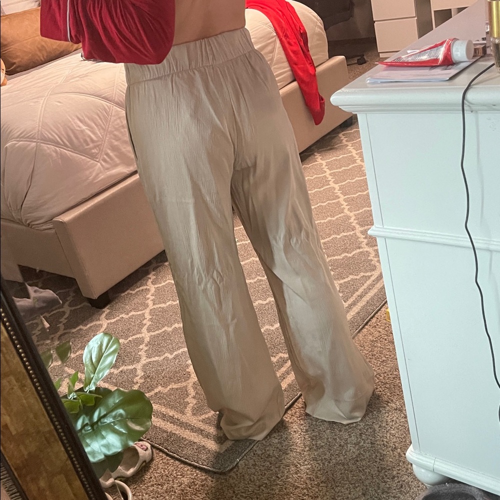 New with tags H&M Light Beige pants